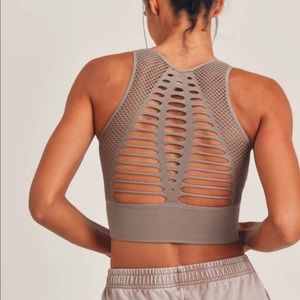 ✨SALE✨NWT Laser Cut Seamless Sports Bra {IRIS}